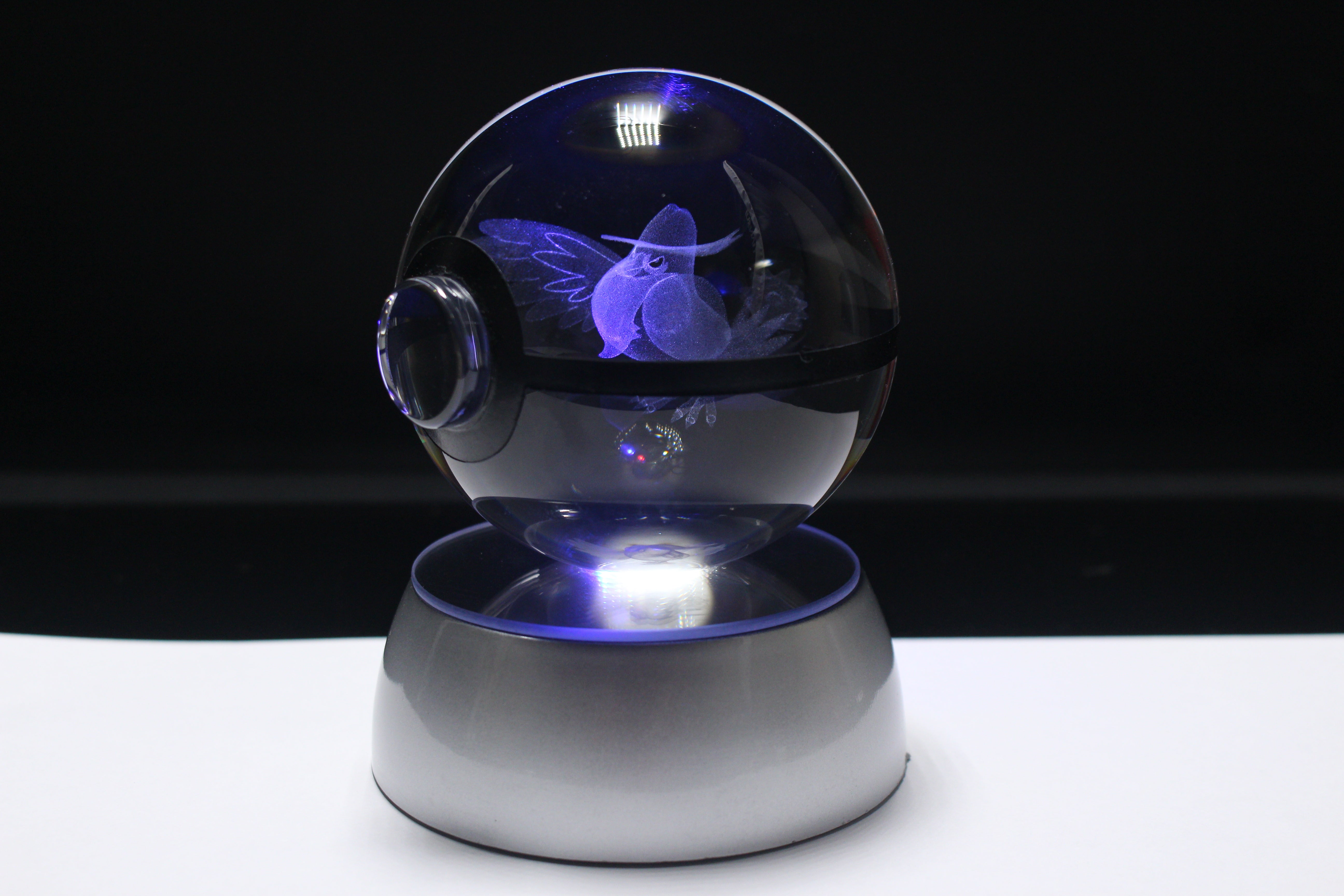 Honchkrow Crystal Pokeball