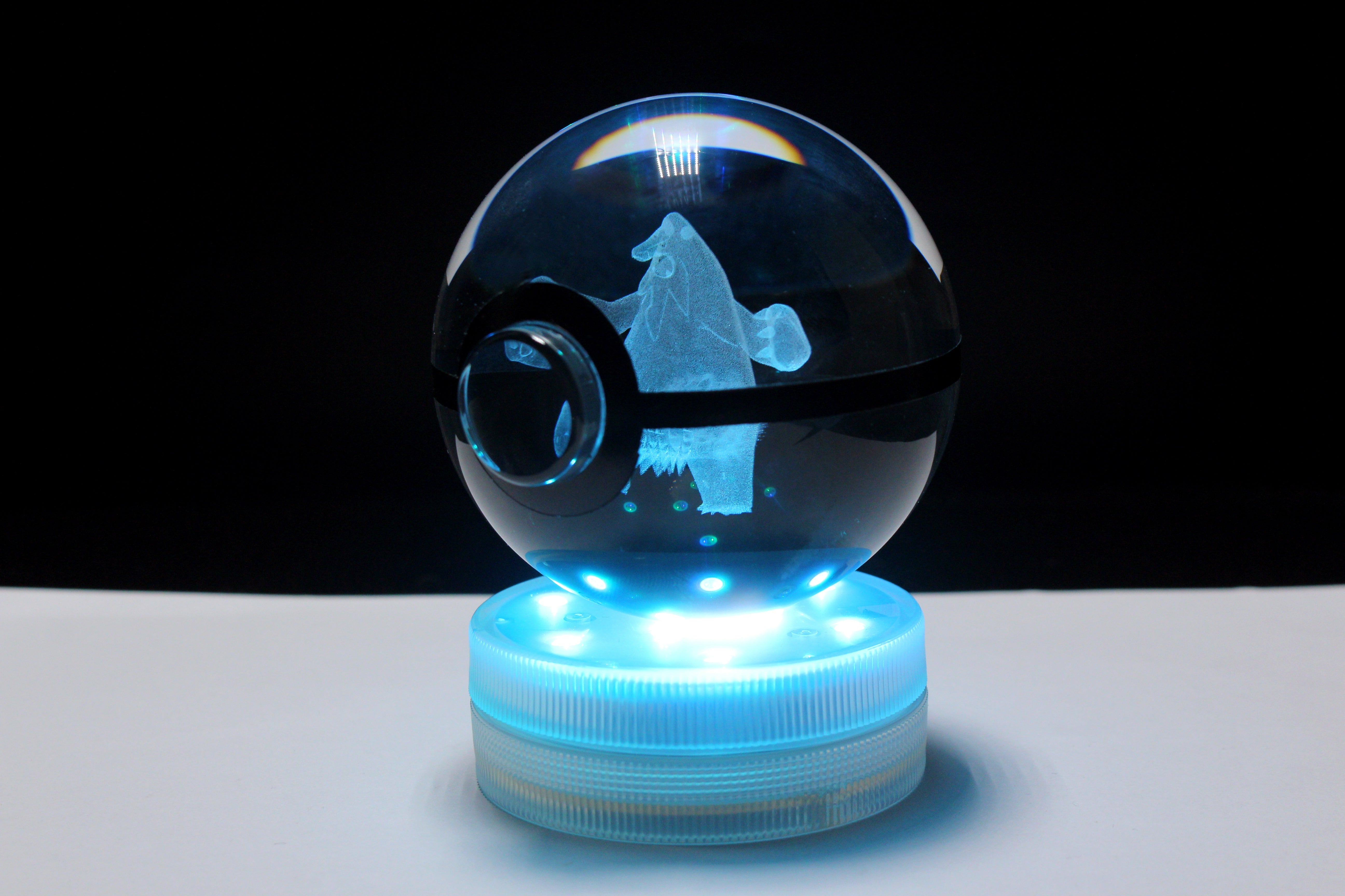 Beartic Crystal Pokeball