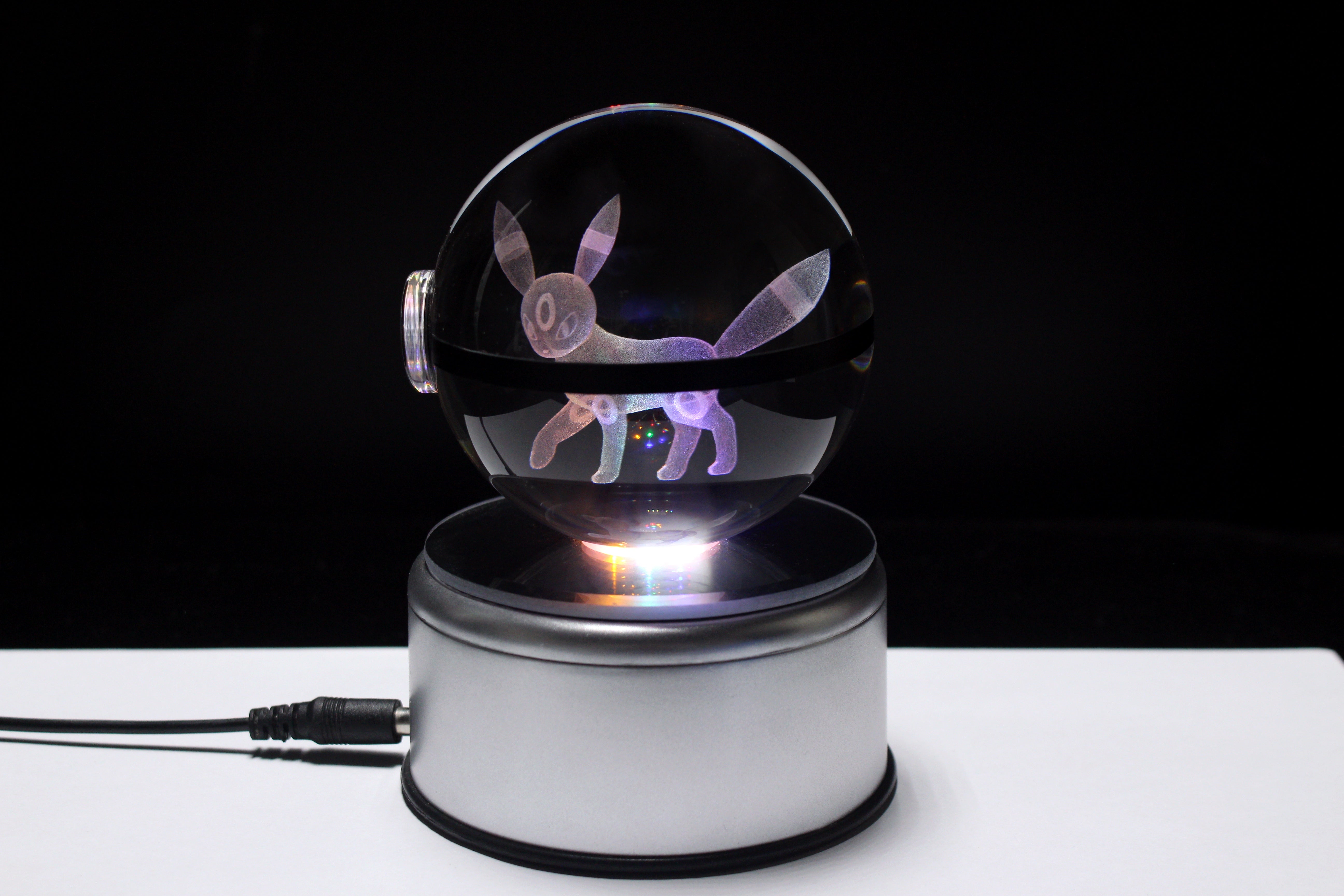 Umbreon Crystal Pokeball