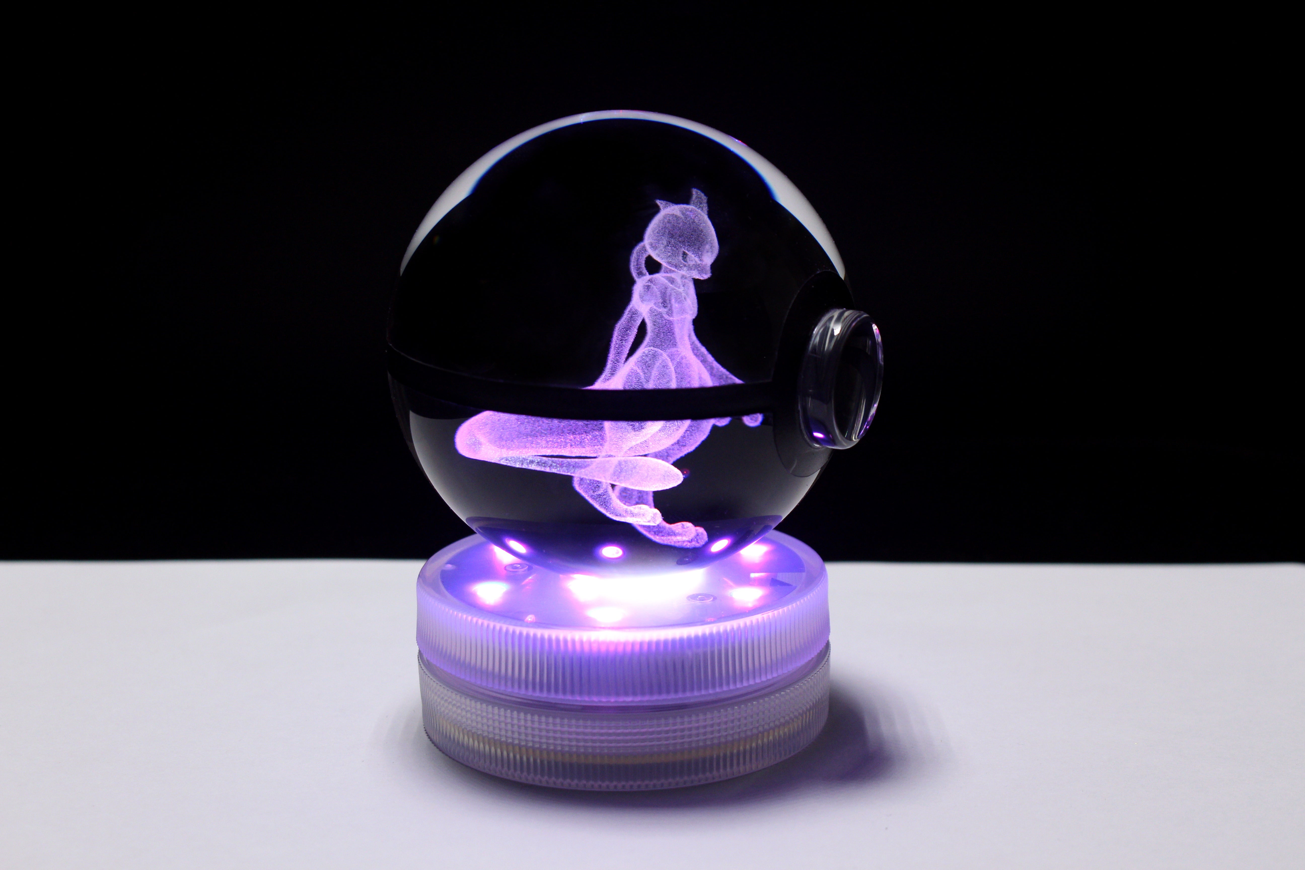 Mewtwo Crystal Pokeball