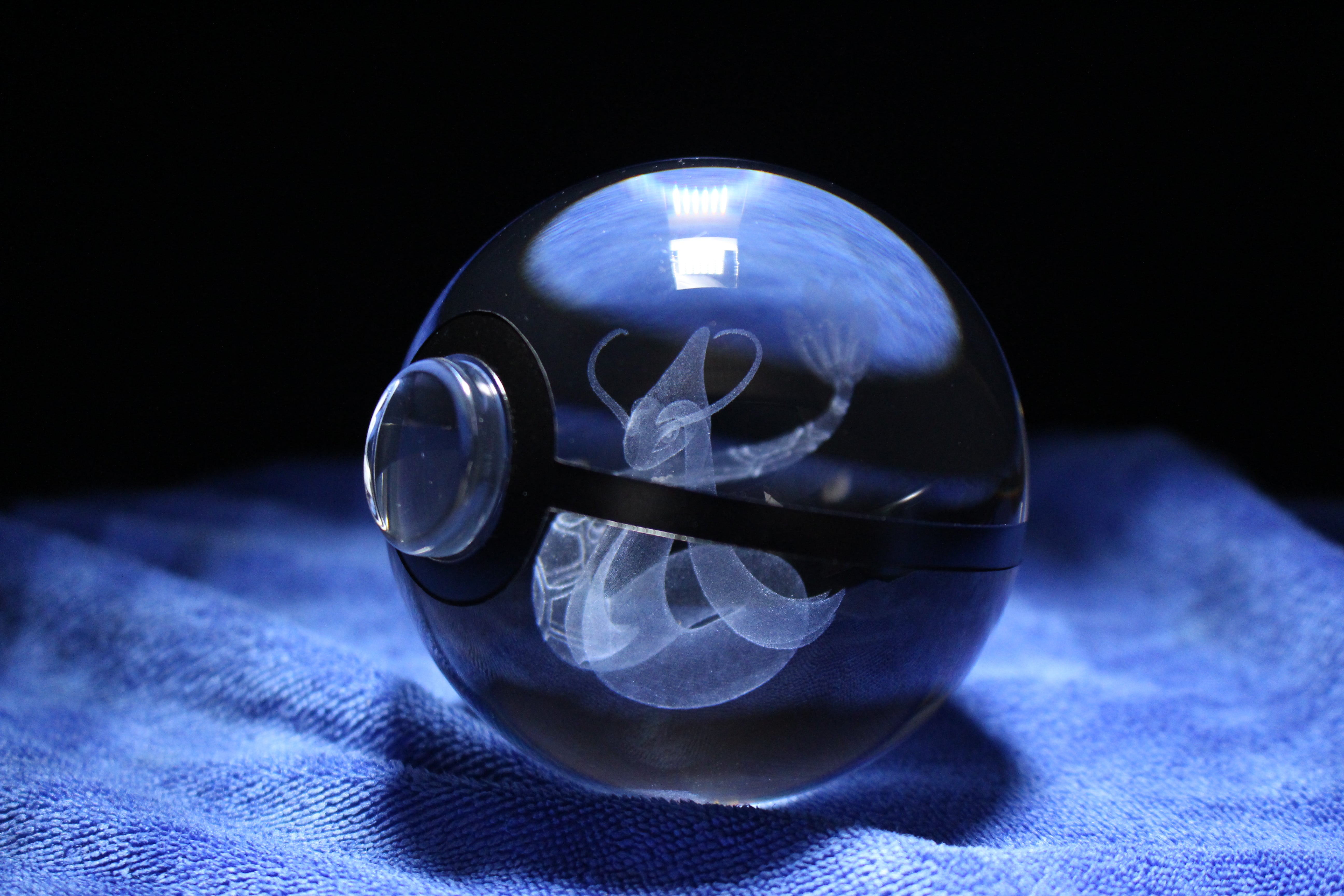 Milotic Crystal Pokeball