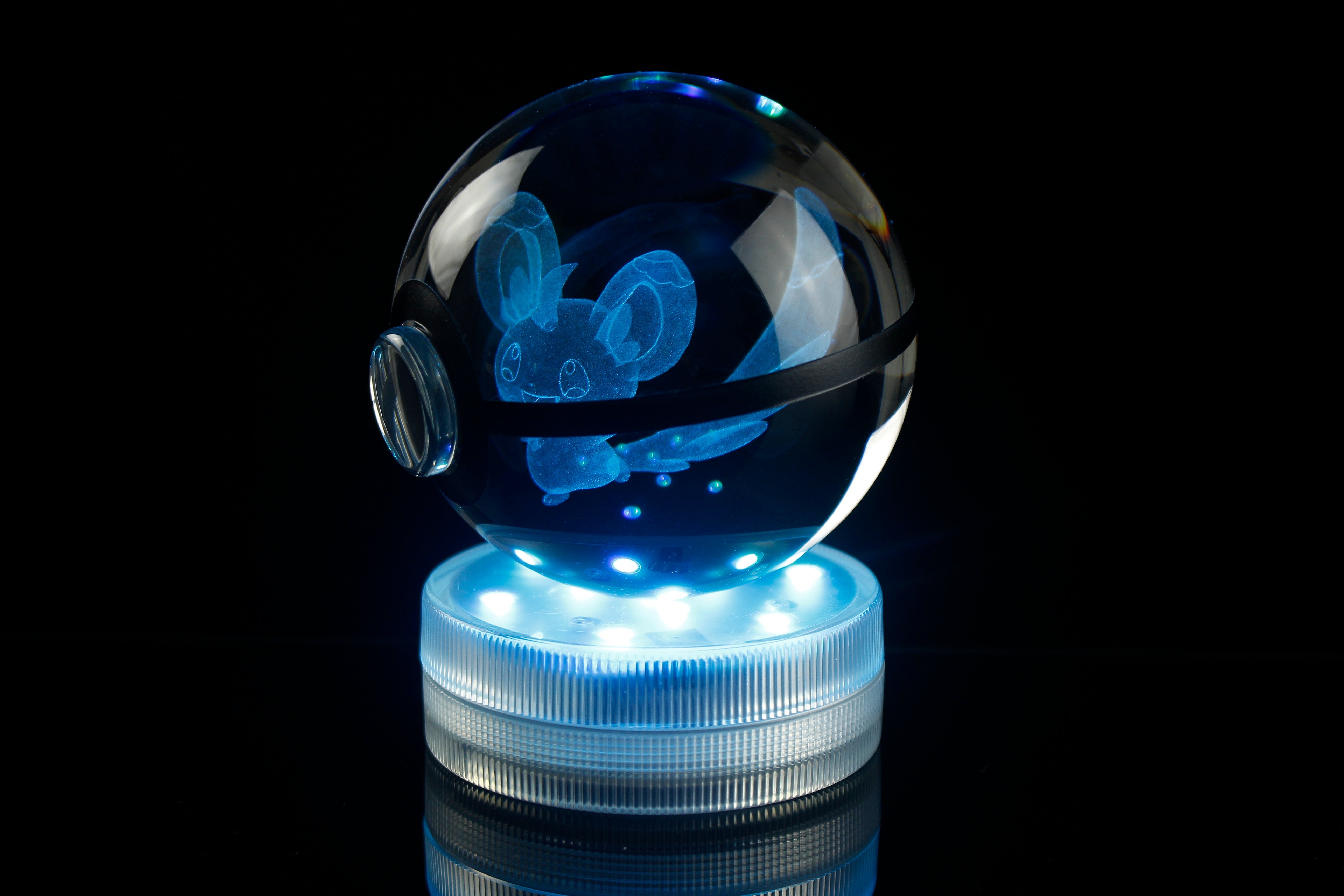 Minccino Crystal Pokeball