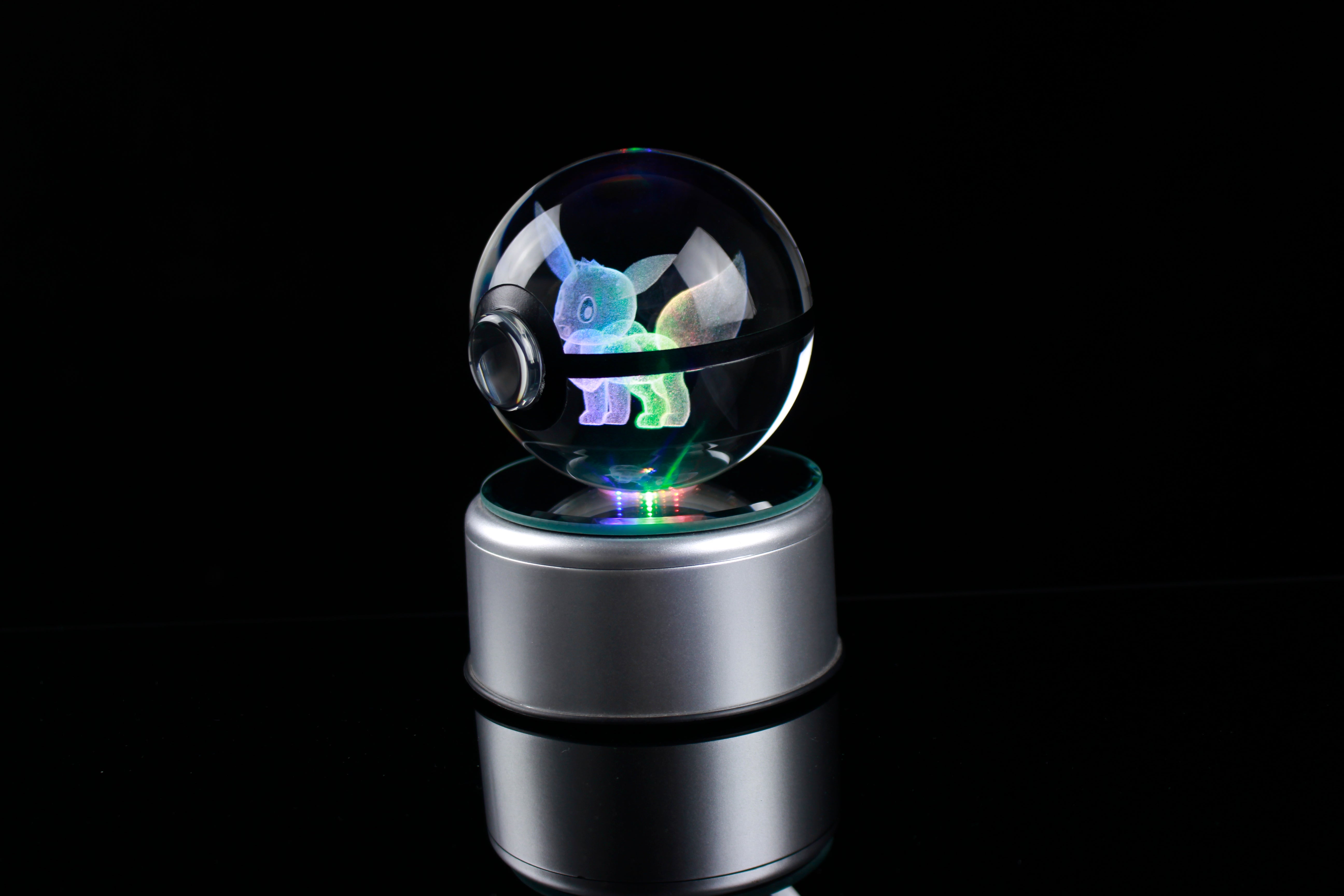 Eevee Crystal Pokeball