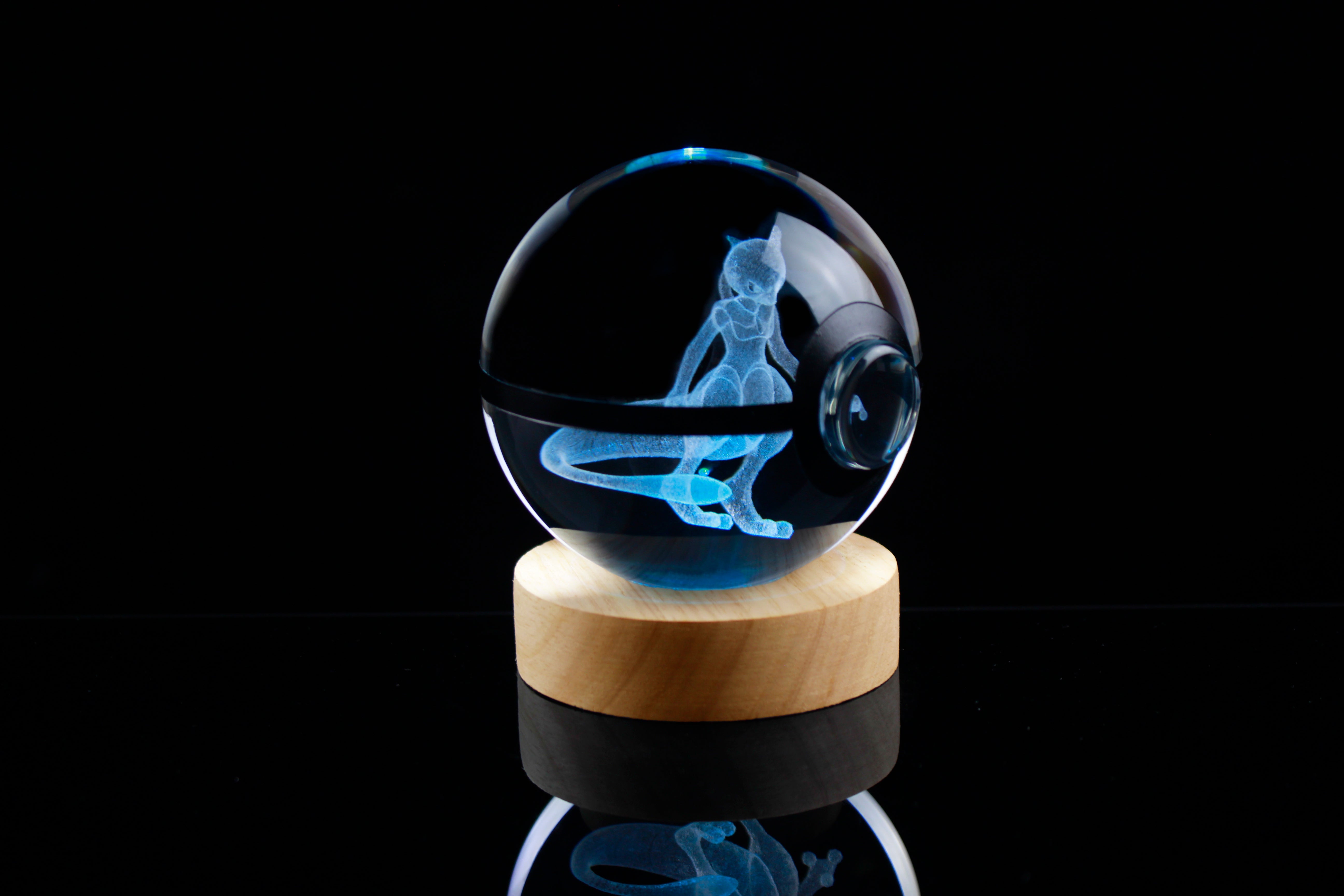 Mewtwo Crystal Pokeball