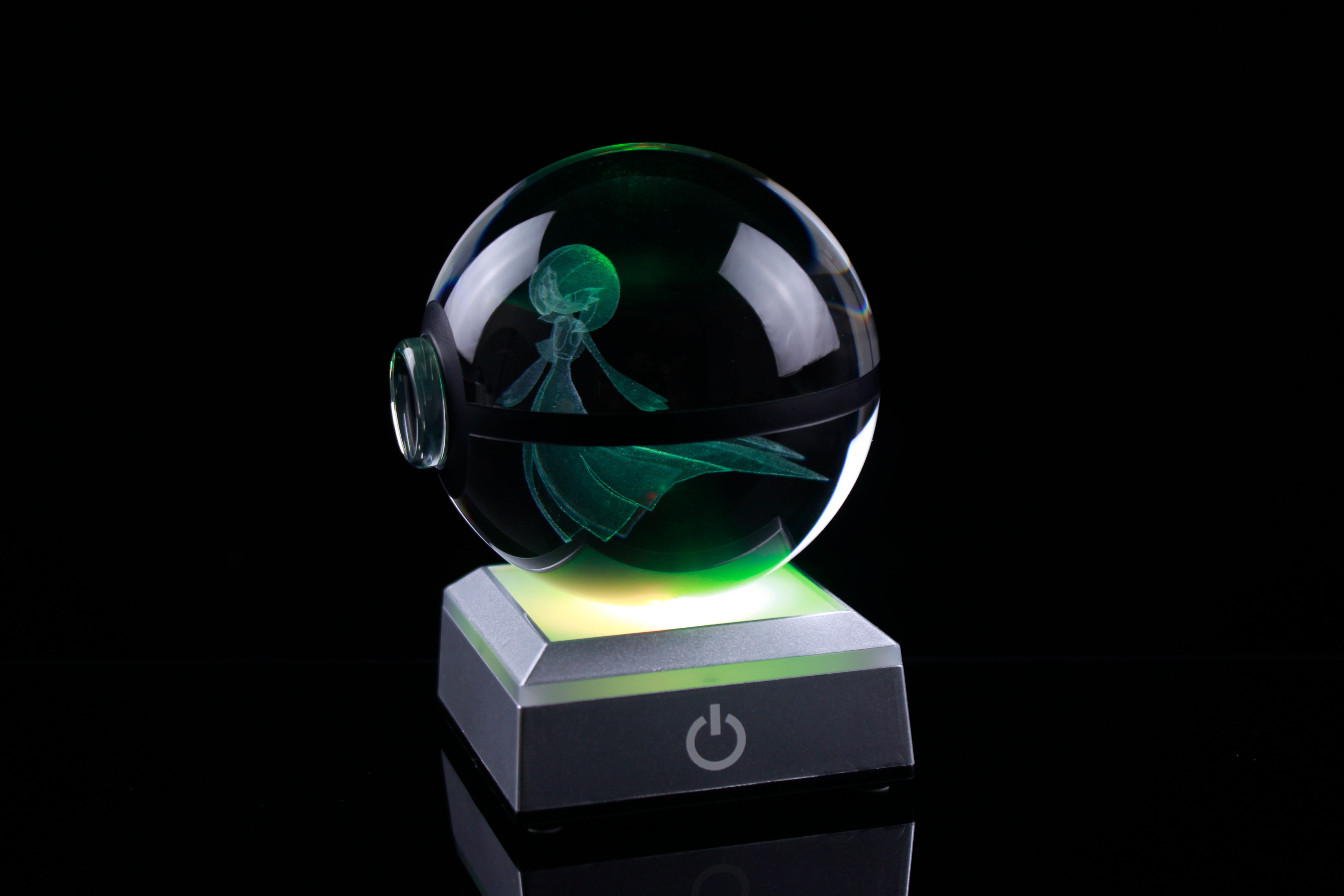 Gardevoir Crystal Pokeball