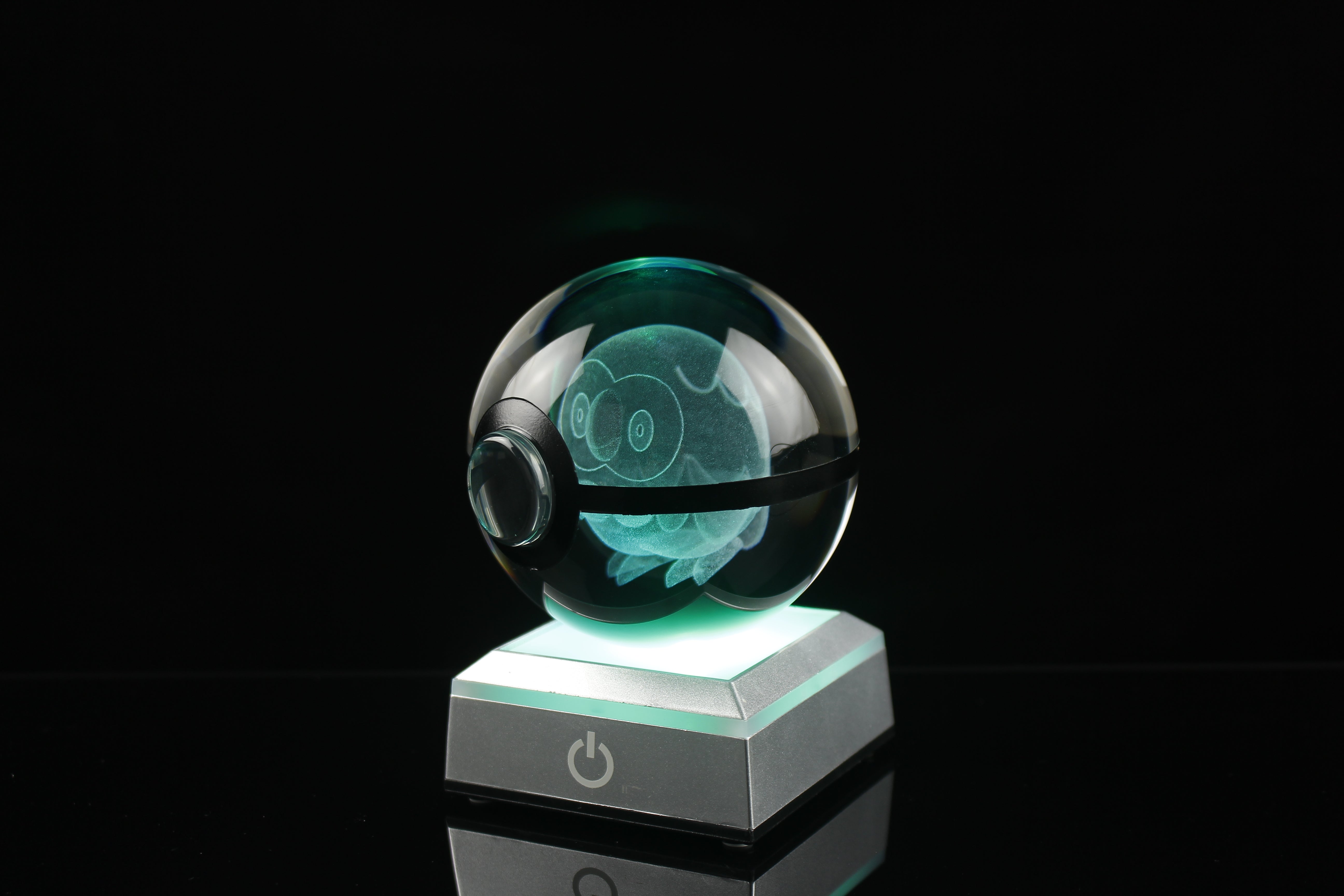 Rowlet Crystal Pokeball