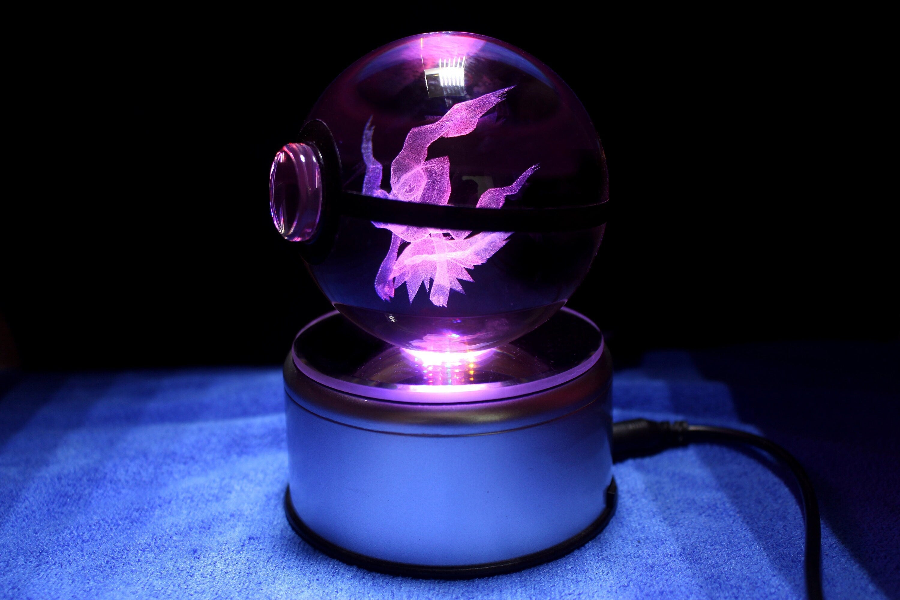 Darkrai Crystal Pokeball